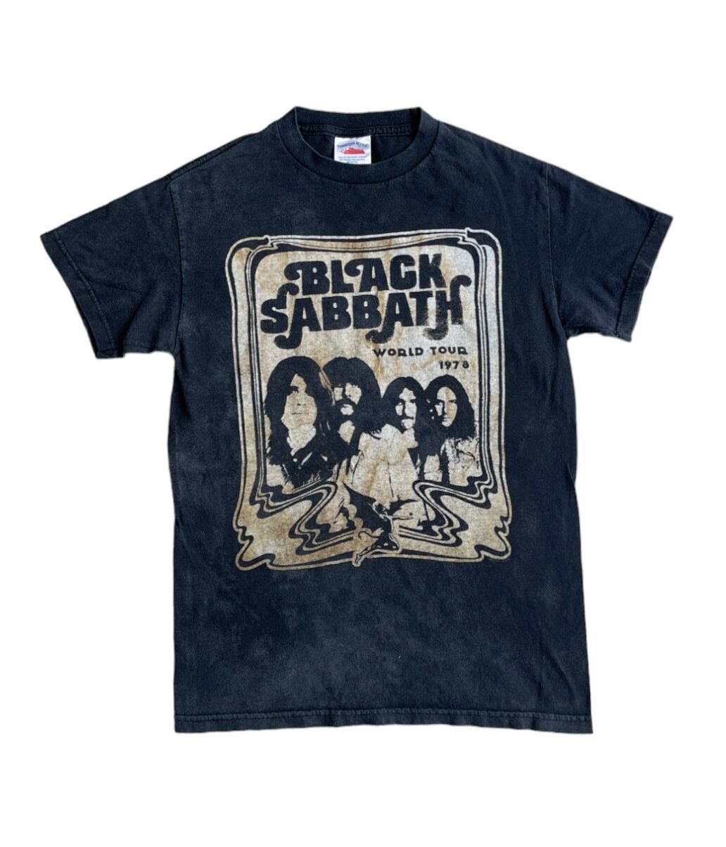 Vintage 00s S Rock band T-shirt -BLACK SABBATH- | BEGGARS BANQUET 