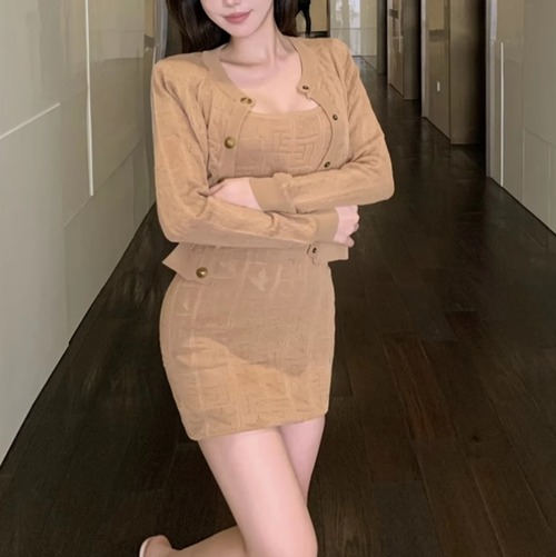 【2点セット】2色／透かし編みニットセットアップ ・10076