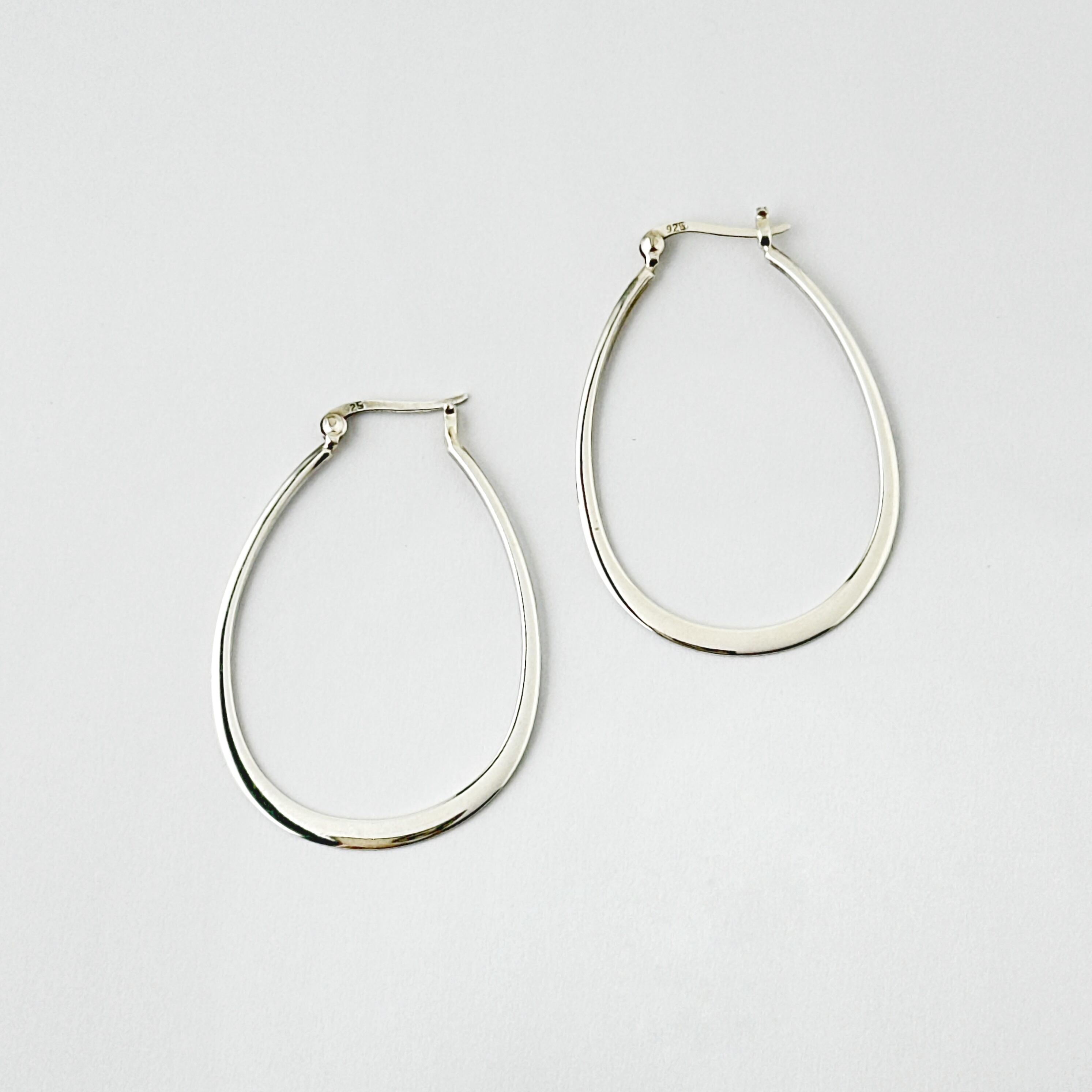 オーバル フープピアス 4.2x3.0cm