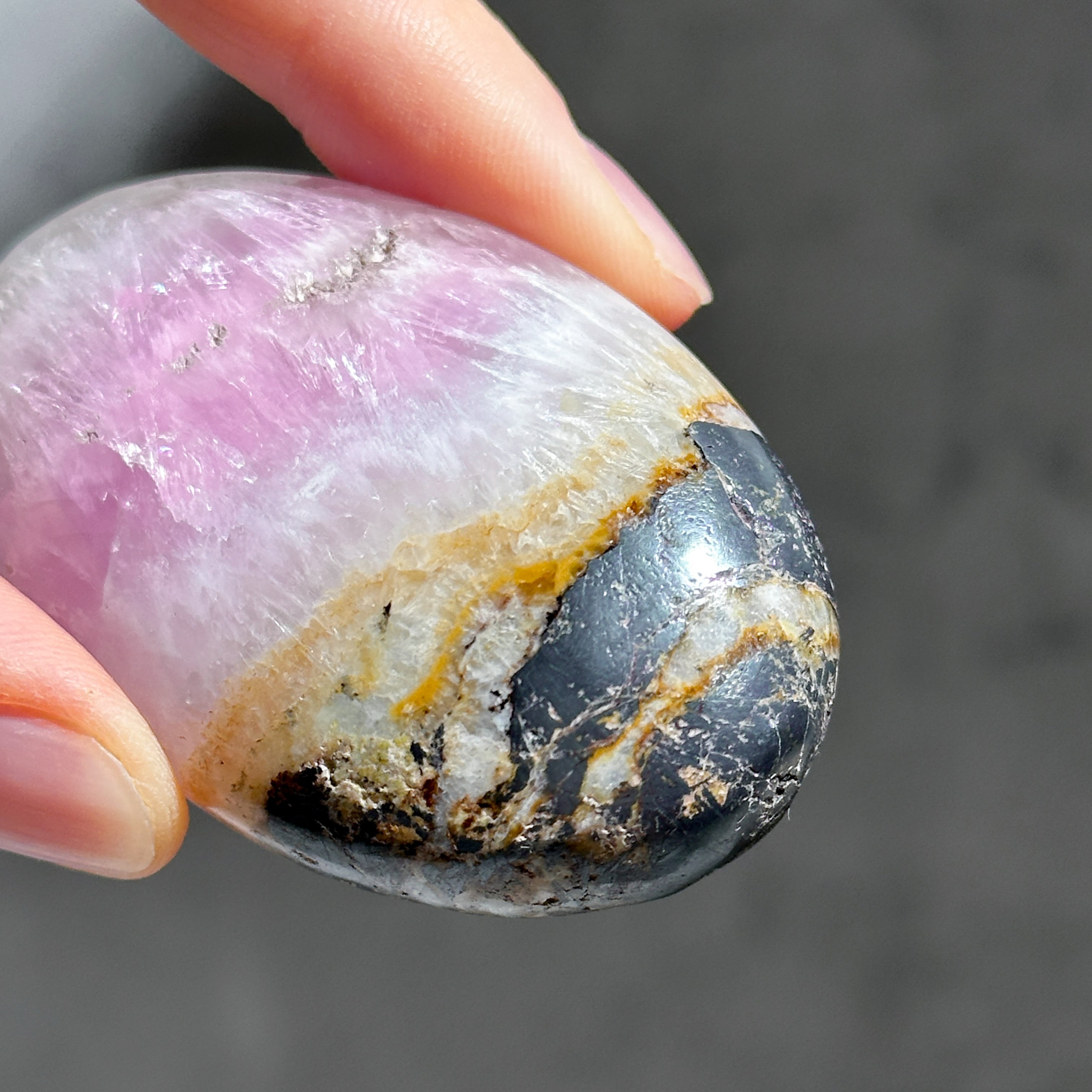 ピンクアラゴナイト パームストーン 63◇Pink Aragonite Palm Stone