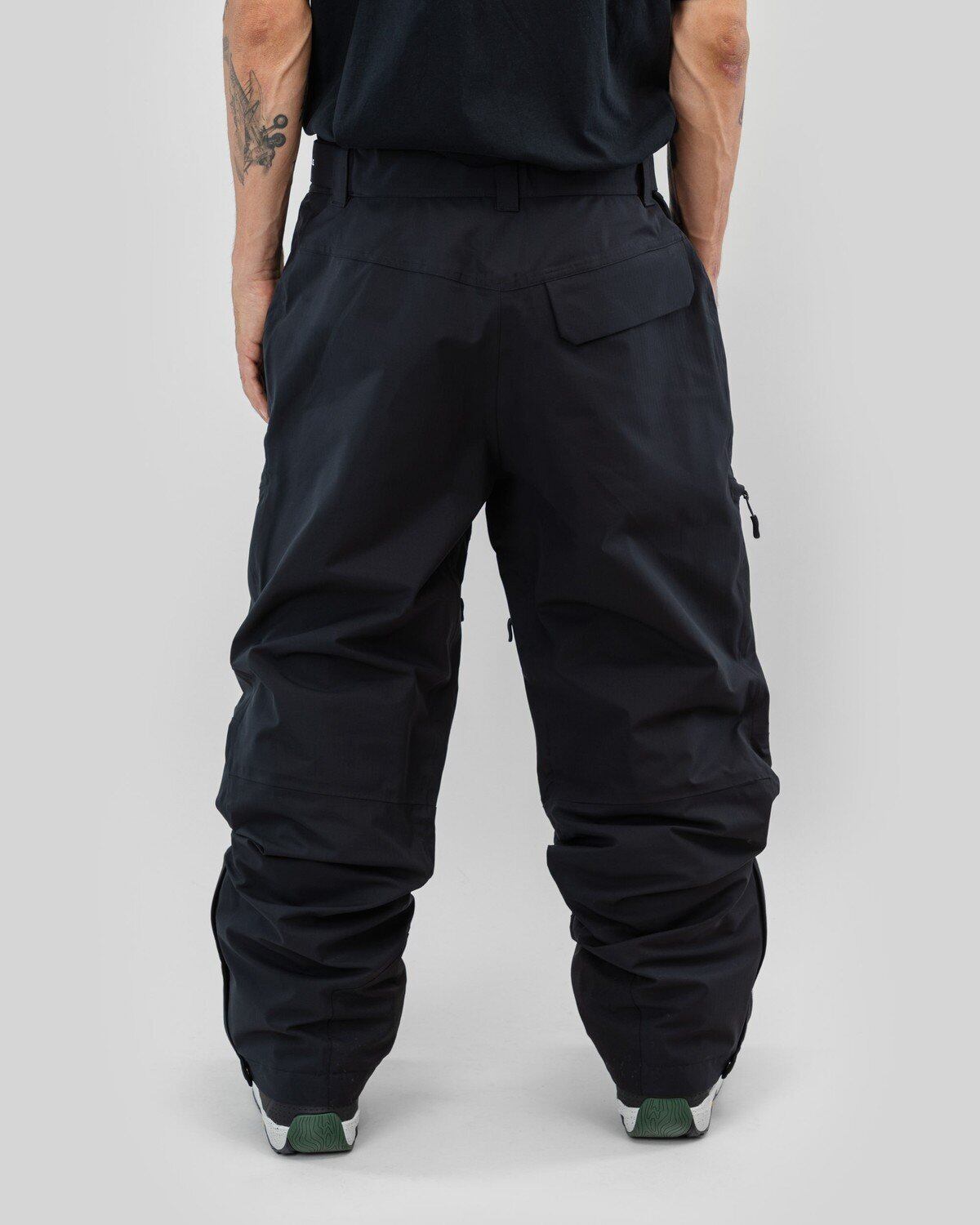 25-26 BEYOND MEDALS Zip Pants 2L | crass