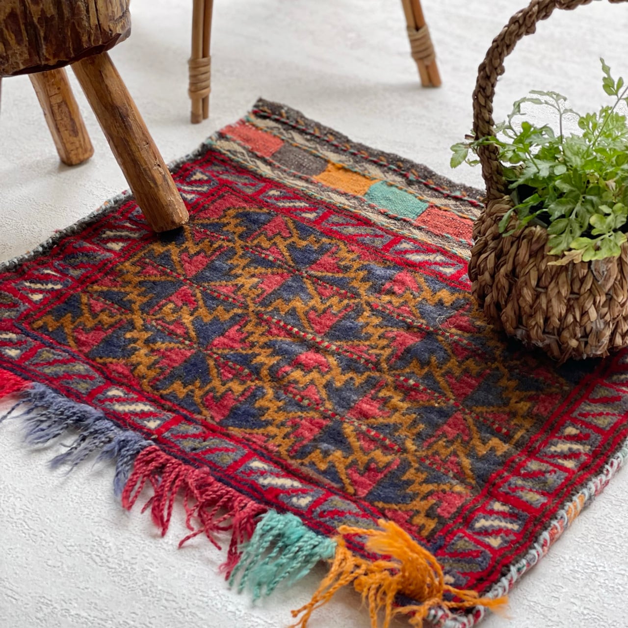 22 ラグ 絨毯 ヴィンテージ キリム トライバルラグ ヴィンテージラグ  