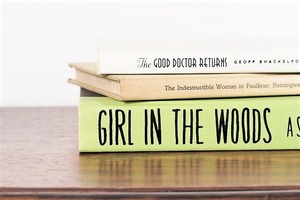 GIRL IN THE WOODS -3set- /display book