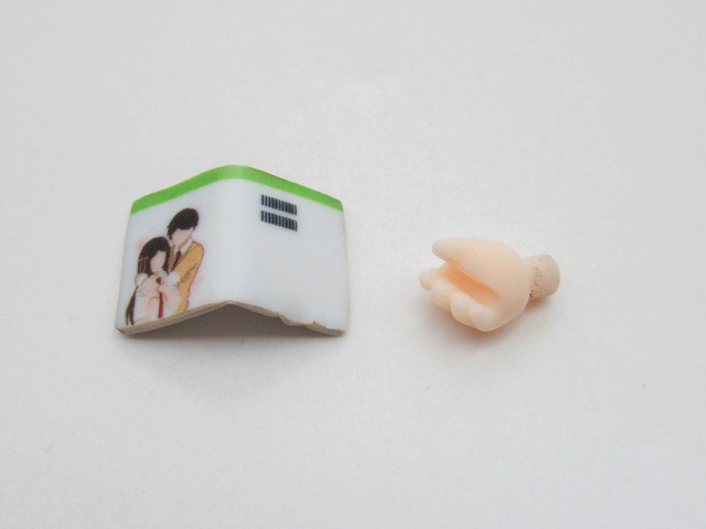 【1874】 松野千冬 小物パーツ 漫画本　ねんどろいど