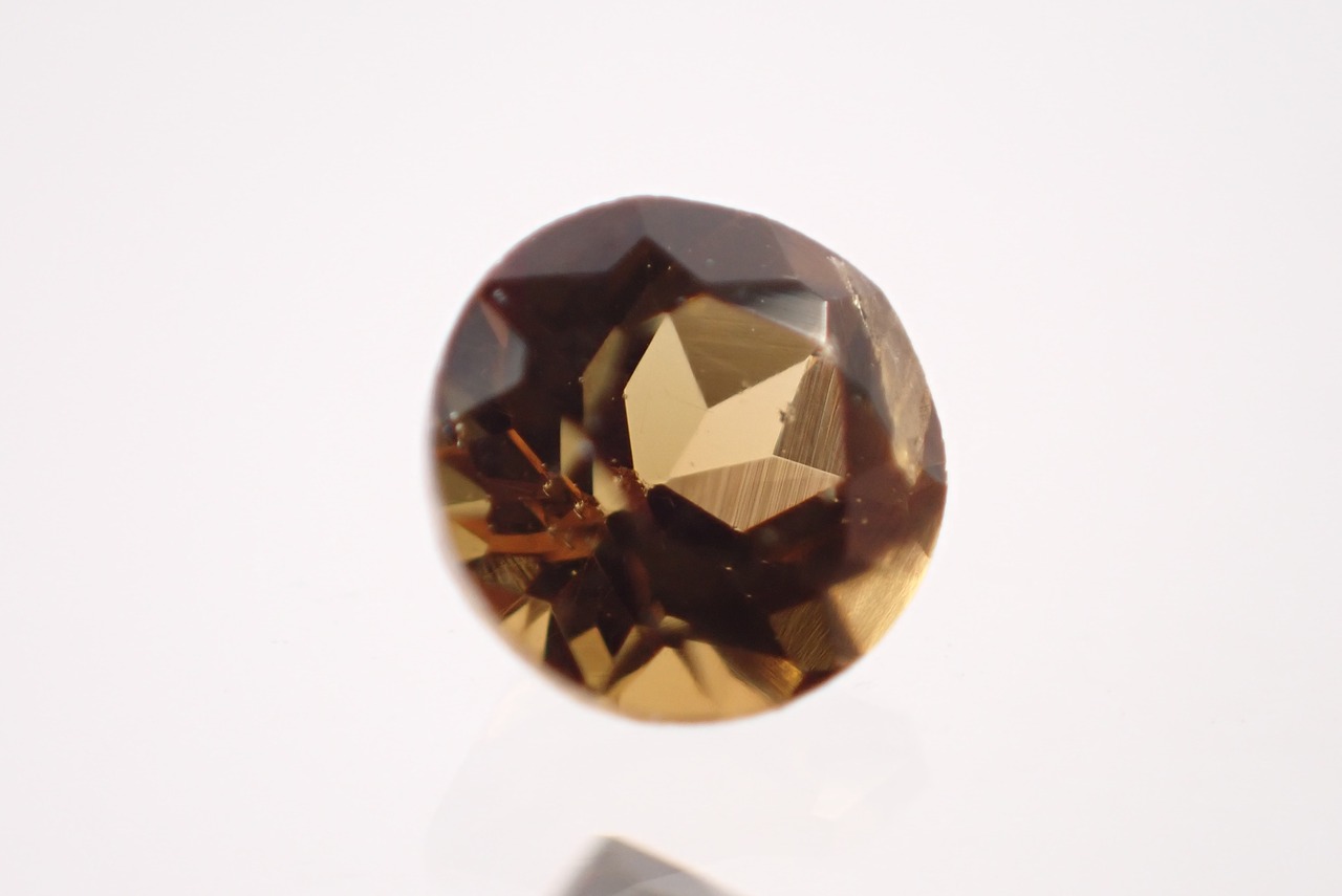 ジルコン　0.28ct　 [D9-64]