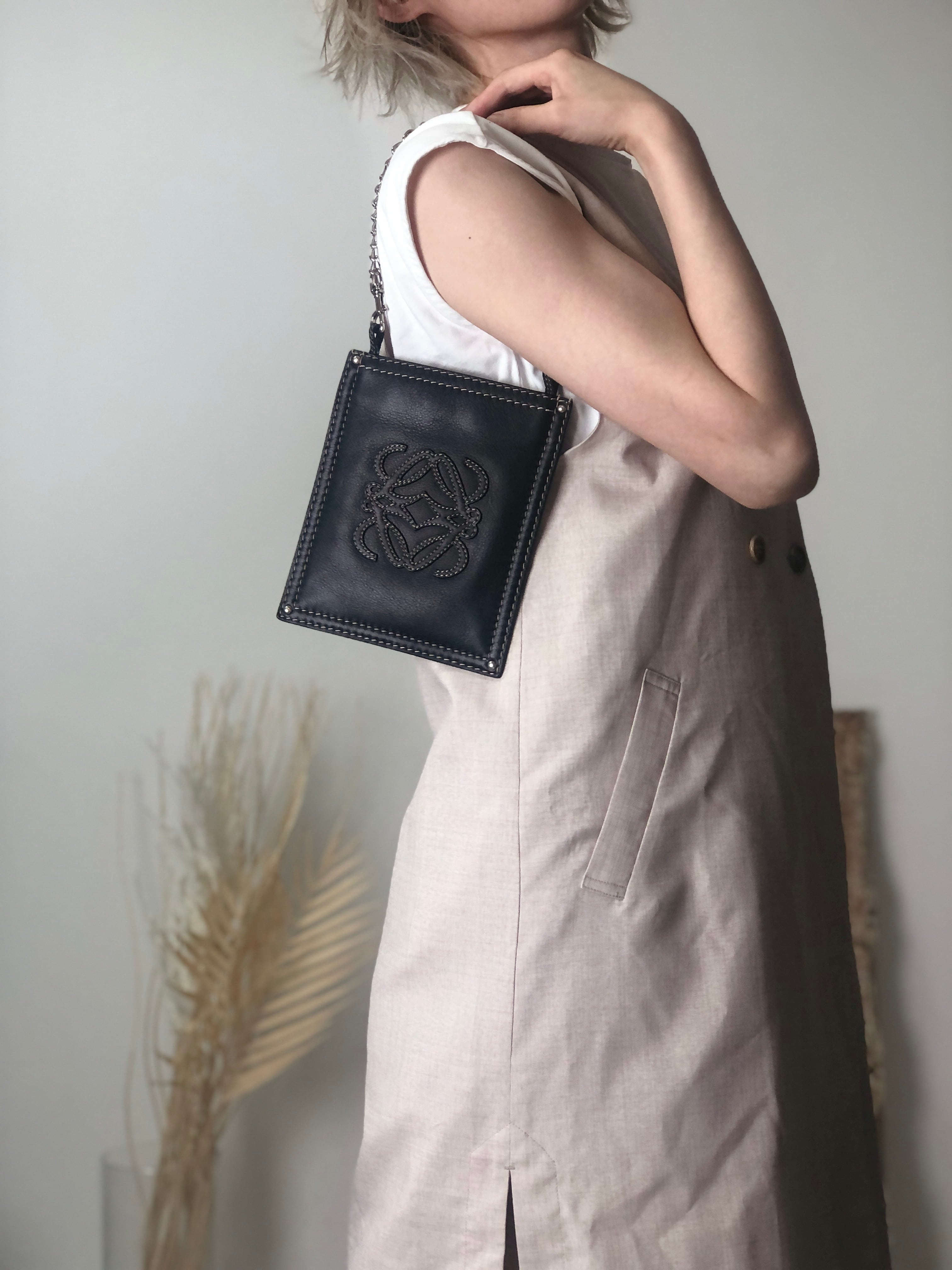 日本直送 名牌中古包 】LOEWE ロエベ ハンドバッグ ブラック