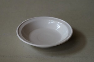 岡田直人　20.細リム段皿　