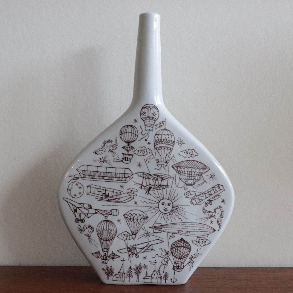 フラビア　イタリア　フラワーベース　ビンテージ雑貨　蚤の市　インテリア雑貨 楽天市場】イタリア製 フラワーベースインテリア クラシック