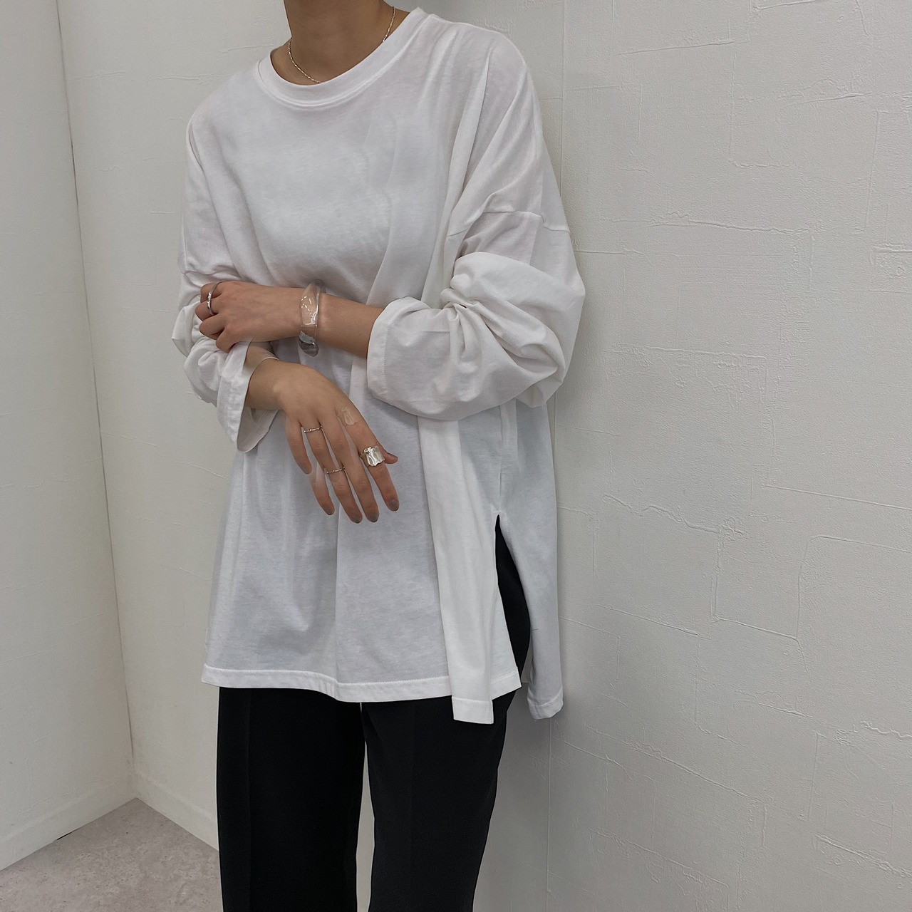 volume arm longer slit T