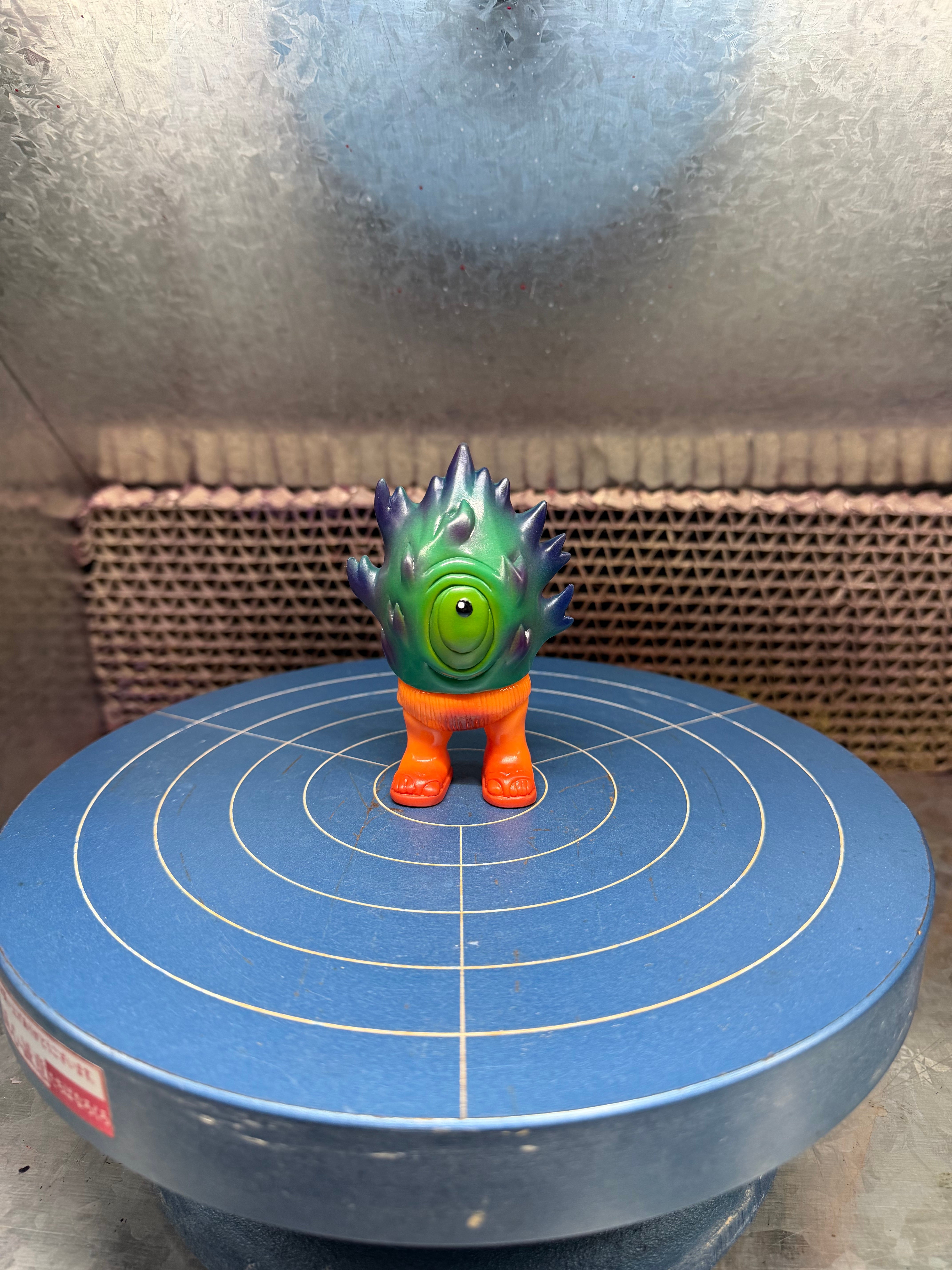 スクイッドブラスター SQDBLSTR 灯篭 ソフビ 蓄光 Amazon.co.jp: sqdblstr Akari 乳白 ソフビ 灯篭 灯籠 灯 スクイッド