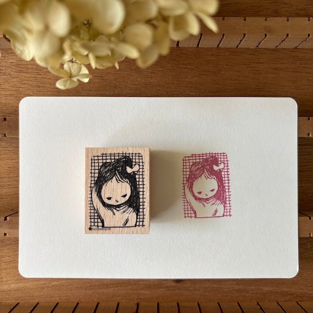 野ばら社の図案はんこ・蝶リボンの女の子|STP-811