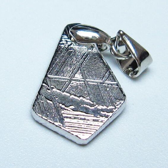 ギベオン ペンダント 隕石 メテオライト 一点物 メール便可 112-13384