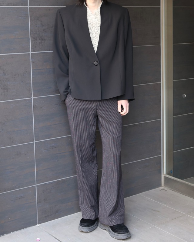 No lapels single tailored jacket
