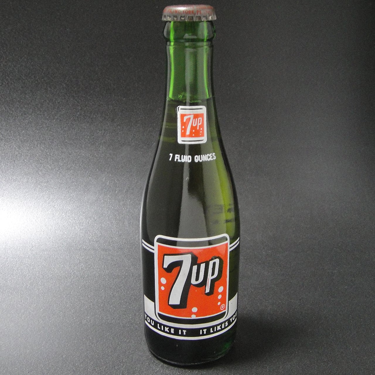 商品サイズ7up アメリカンアンティーク自販機 自動販売機 瓶販売機