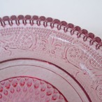 レースのようなガラスのお皿