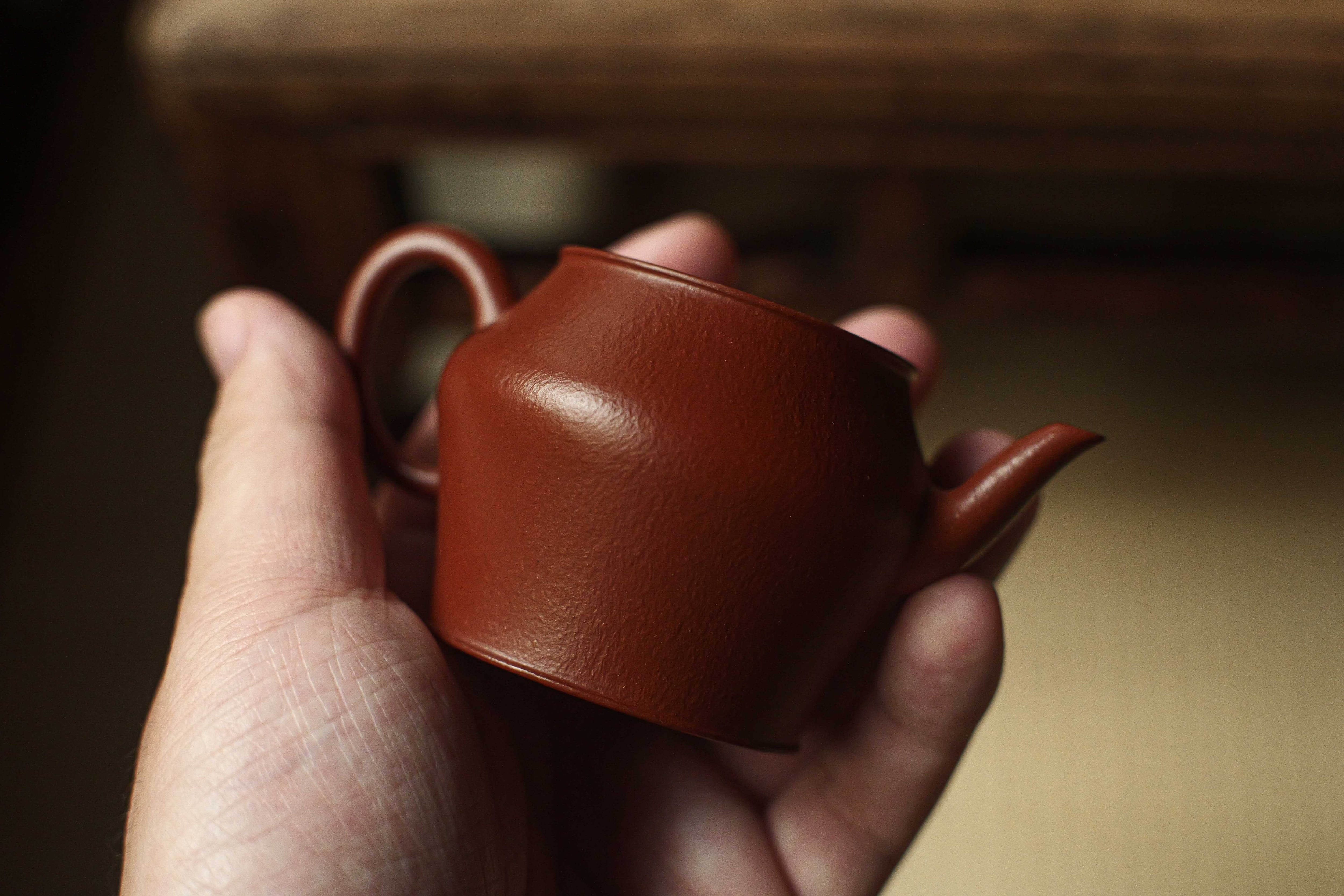 中国宜興紫砂 陸建平造 紫砂細工急須 浮き彫り『四神文』造形紫砂壺 獅子摘 中国宜興紫砂 陸建平造 紫砂細工急須 浮き彫り『四神文』造形紫砂壺