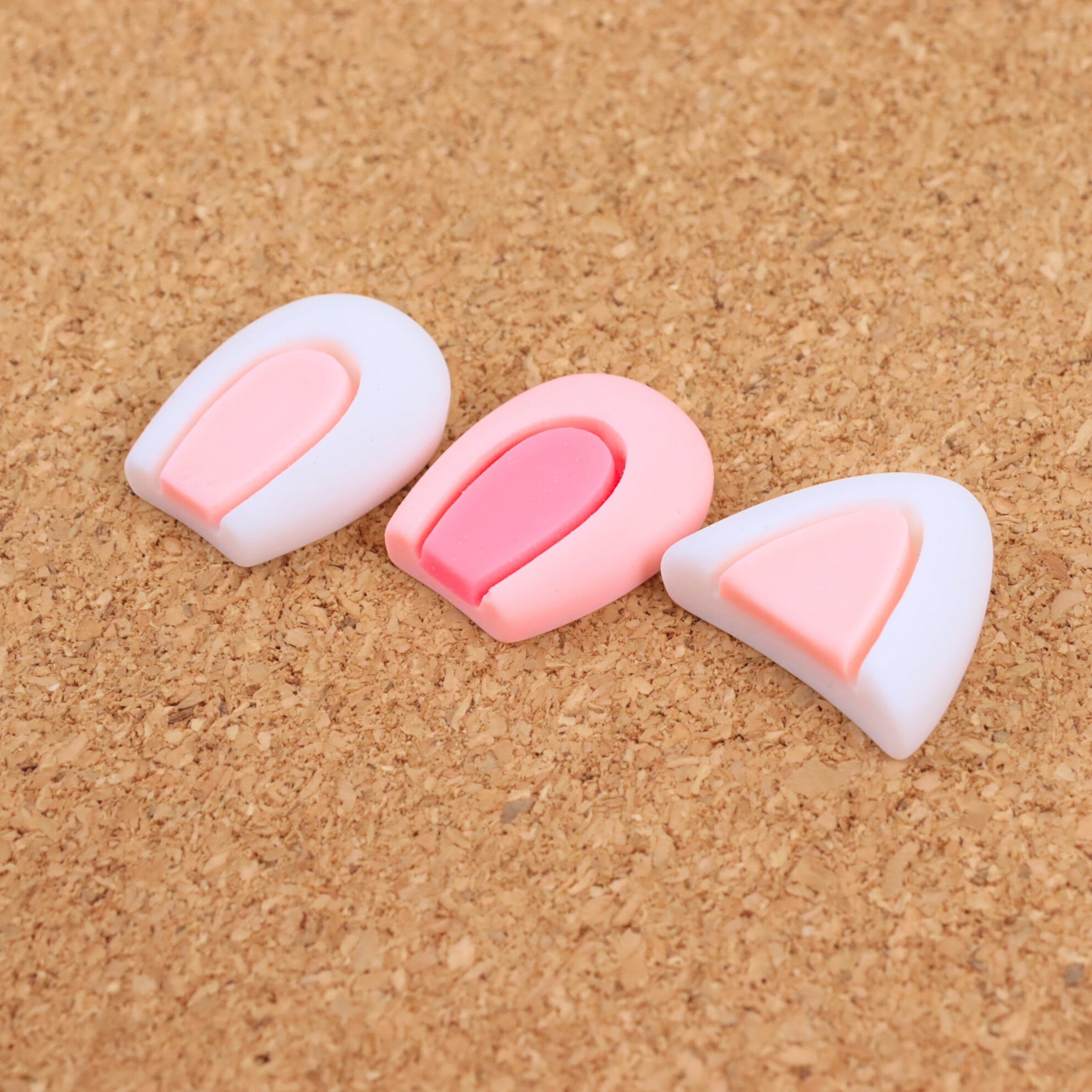 ウサギ ネコ 耳 パーツ 2個入り 樹脂 プラスチック 02000220