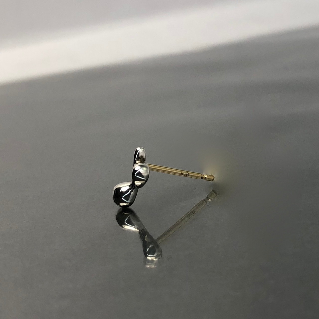 NOTE STUD / ノートピアス