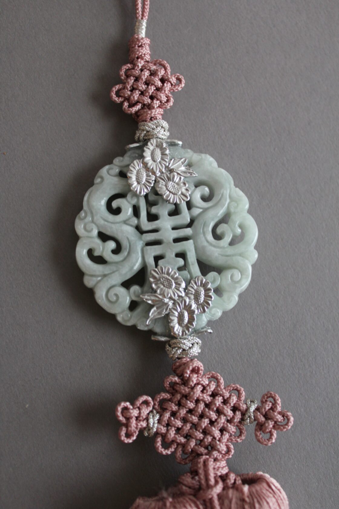 天然石　本翡翠　翡翠　A貨　花件　縁起　彫刻　ノリゲ　韓国　玉 天然石 本翡翠 翡翠 A貨 花件 縁起 彫刻 ノリゲ 韓国 玉 天然石 本翡翠