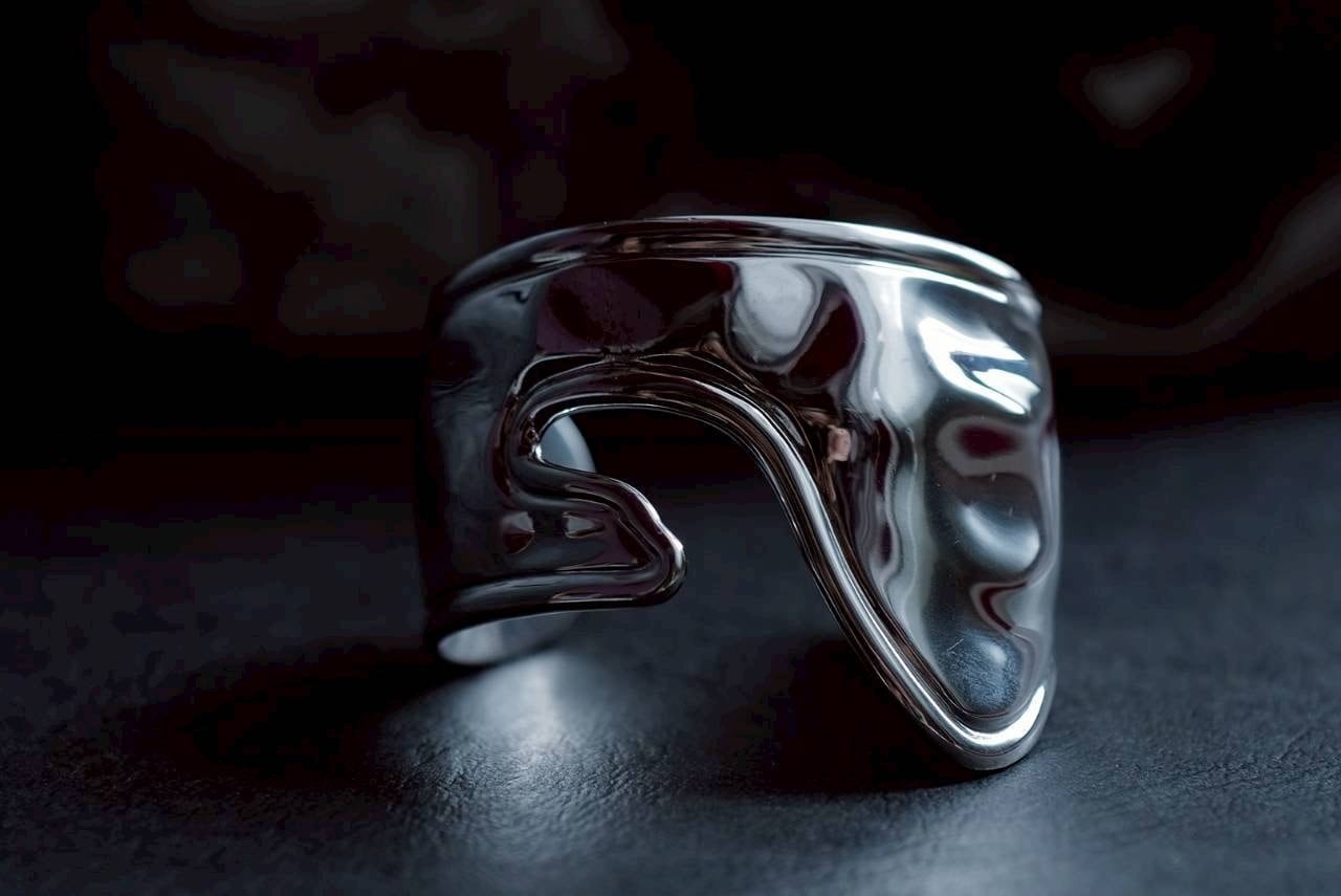 Serpentine Grace silver