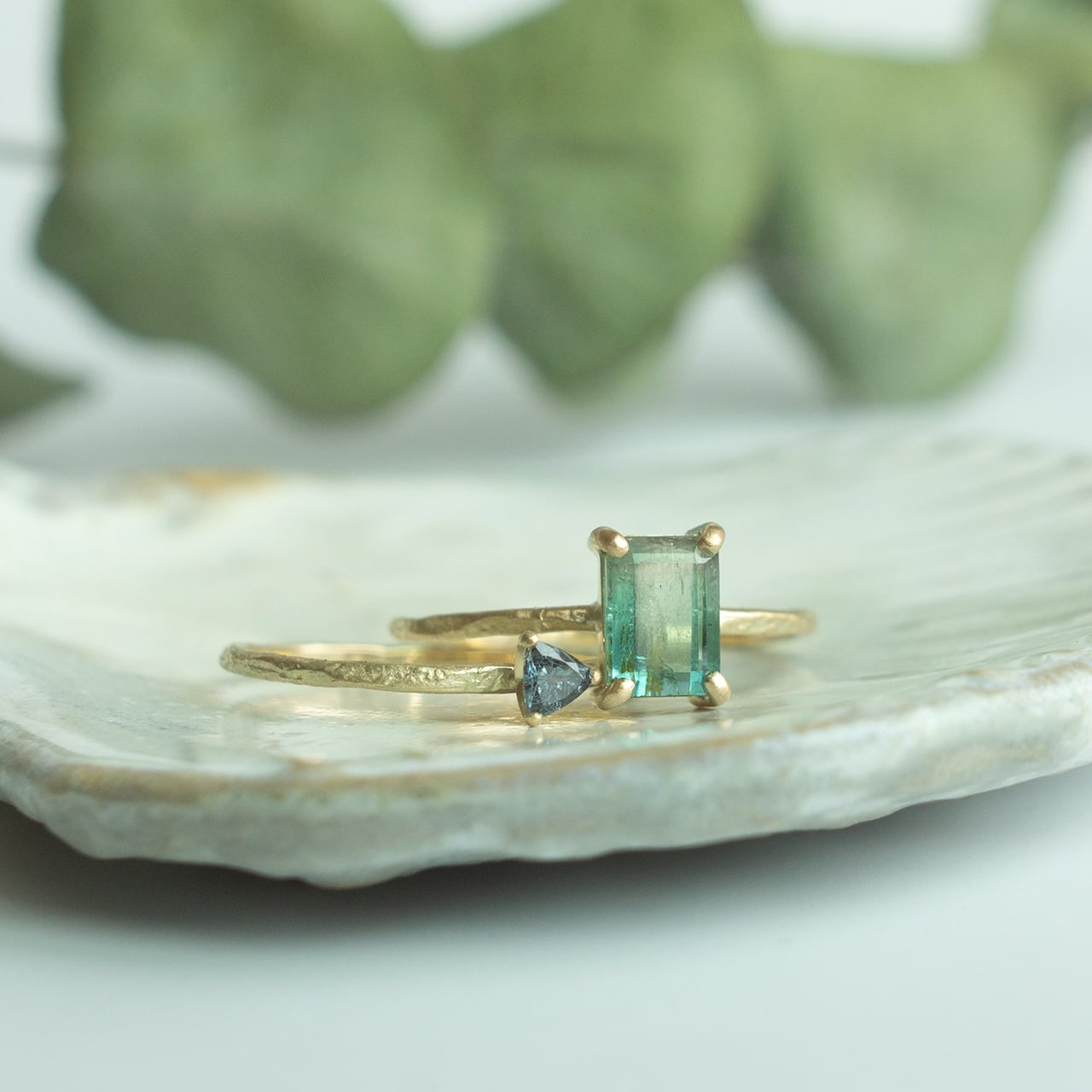 Rock Ring ーベキリーブルーガーネット | Kumiko Taya jewelry