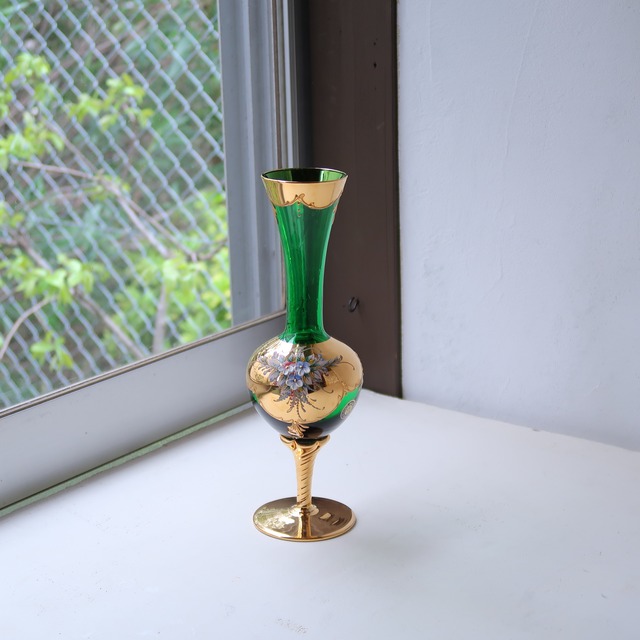 金彩とペイントのグリーン花瓶