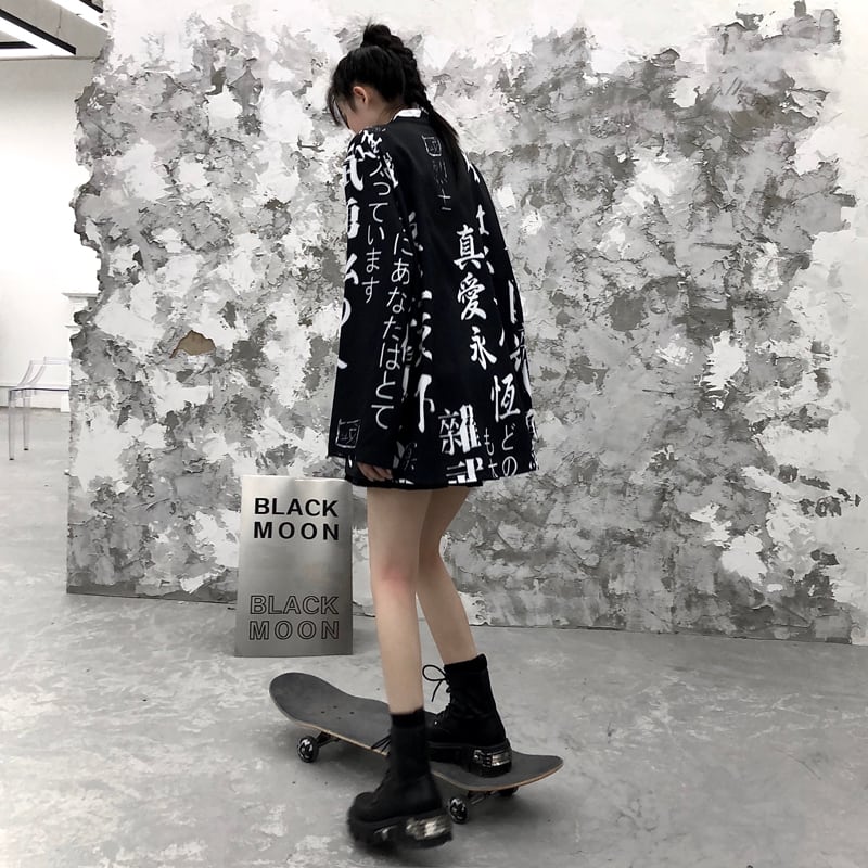 サブカル 服 地雷系 通販 シャツ 漢字プリント 超個性的 病み服 系