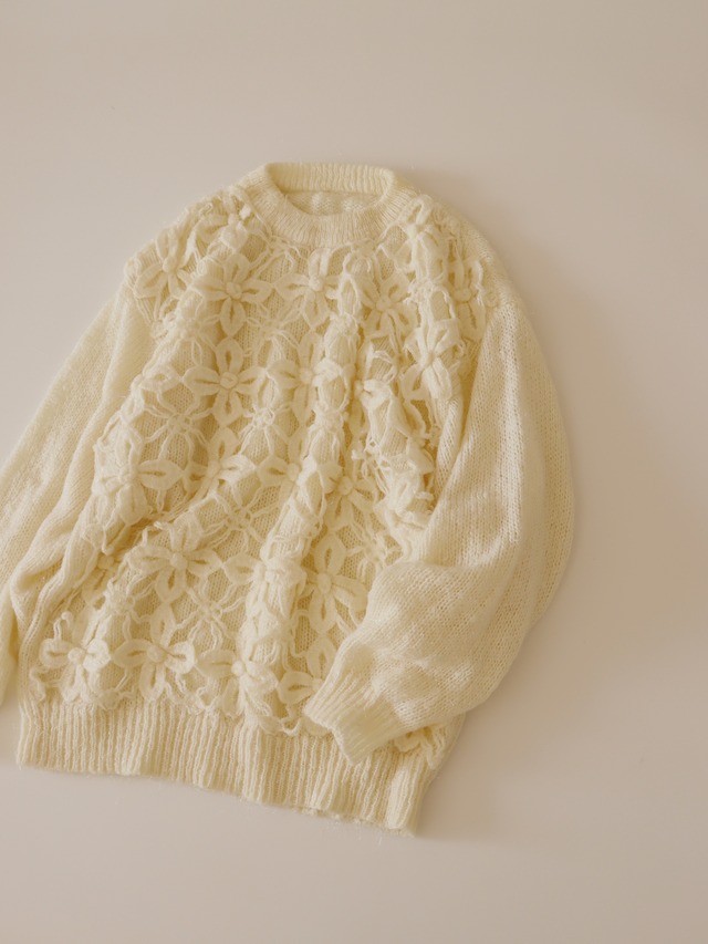 ●flower embroidery crochet design sweater