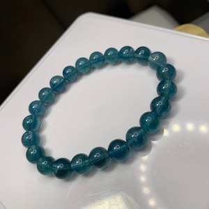 2.ブルーフローライトブレスレット
