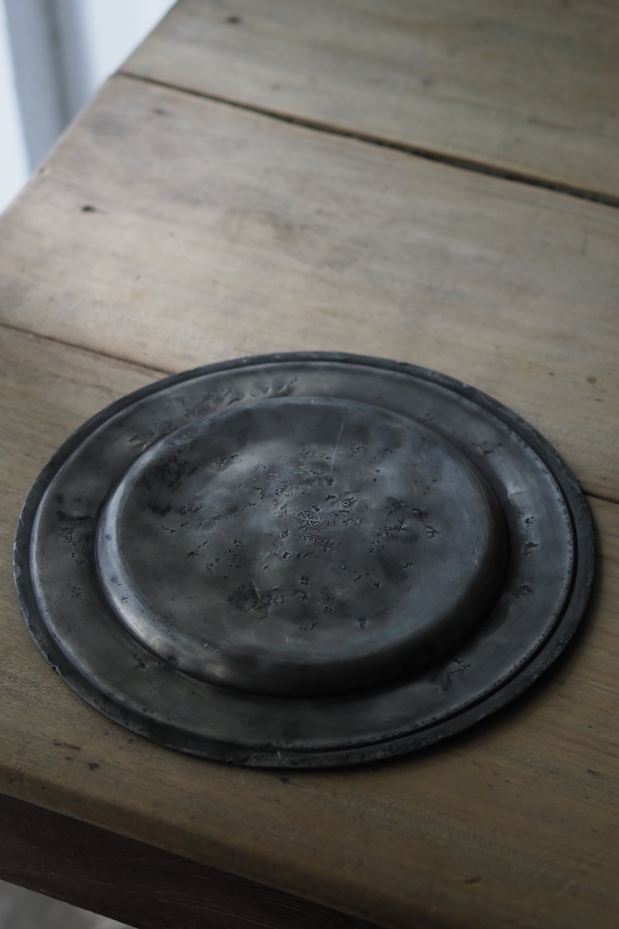アンティーク ピューター丸皿 No.1-antique pewter round plate