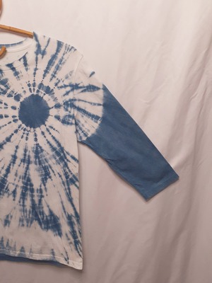 手染めの七分袖Tシャツ・兼用Mサイズ（藍染）