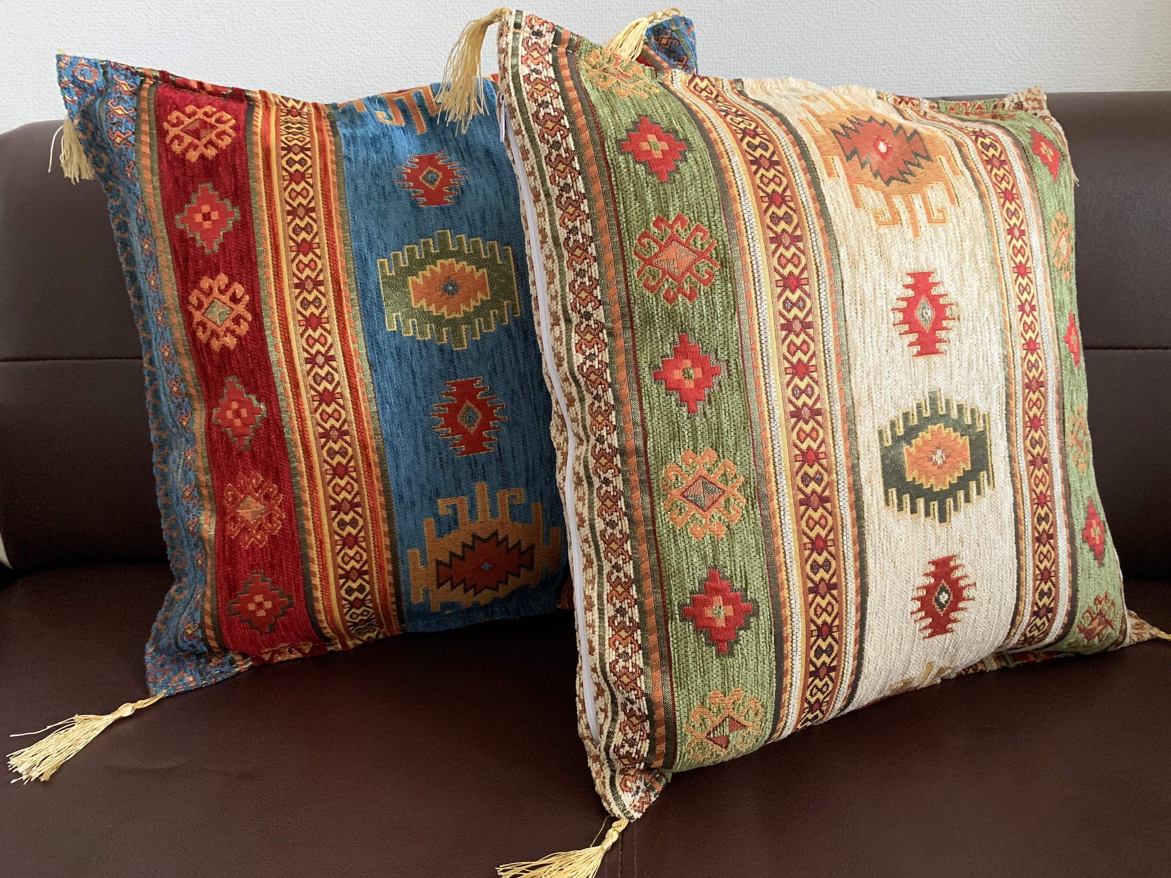 トルコタッセル付きシェニールクッションカバー