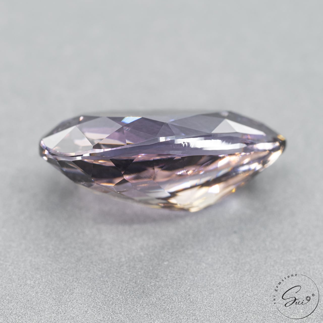 天然【非加熱】ゾイサイト・ブロンズパープル・多色性 3.375ct 日独