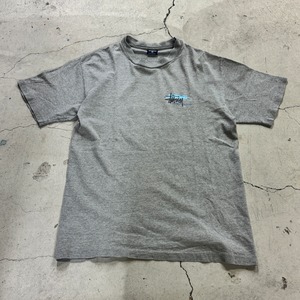 ④STUSSY INTERNATIONAL GRAY S/S TEE