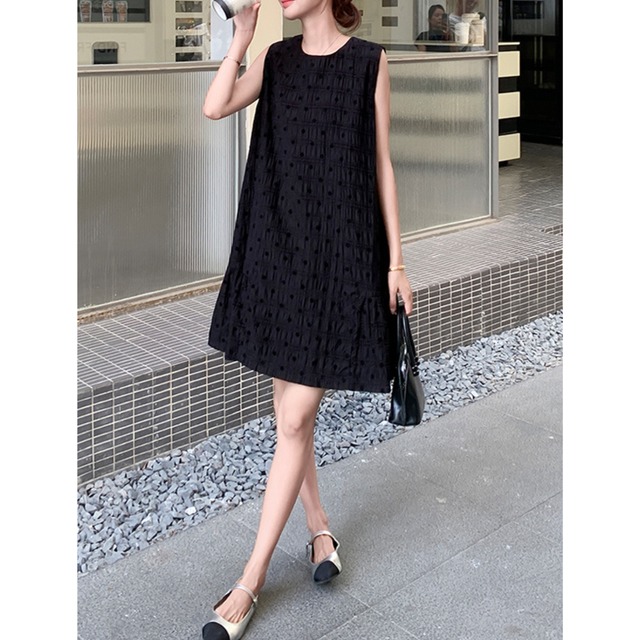 Aラインシルエットノースリーブラウンドネックワンピース00130