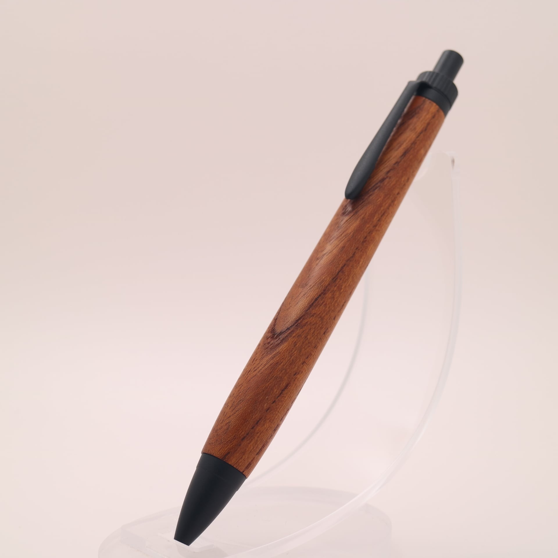 ケヤキ|蔵に眠っていた木で仕立てた木軸ペン|ボールペン or シャーペン 260408