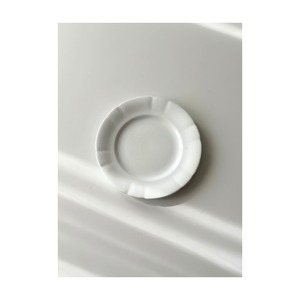 Sarreguemines サルグミンヌ / 白釉のリムレリーフプレート b