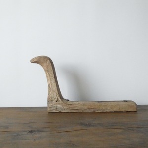 Wooden bird objet