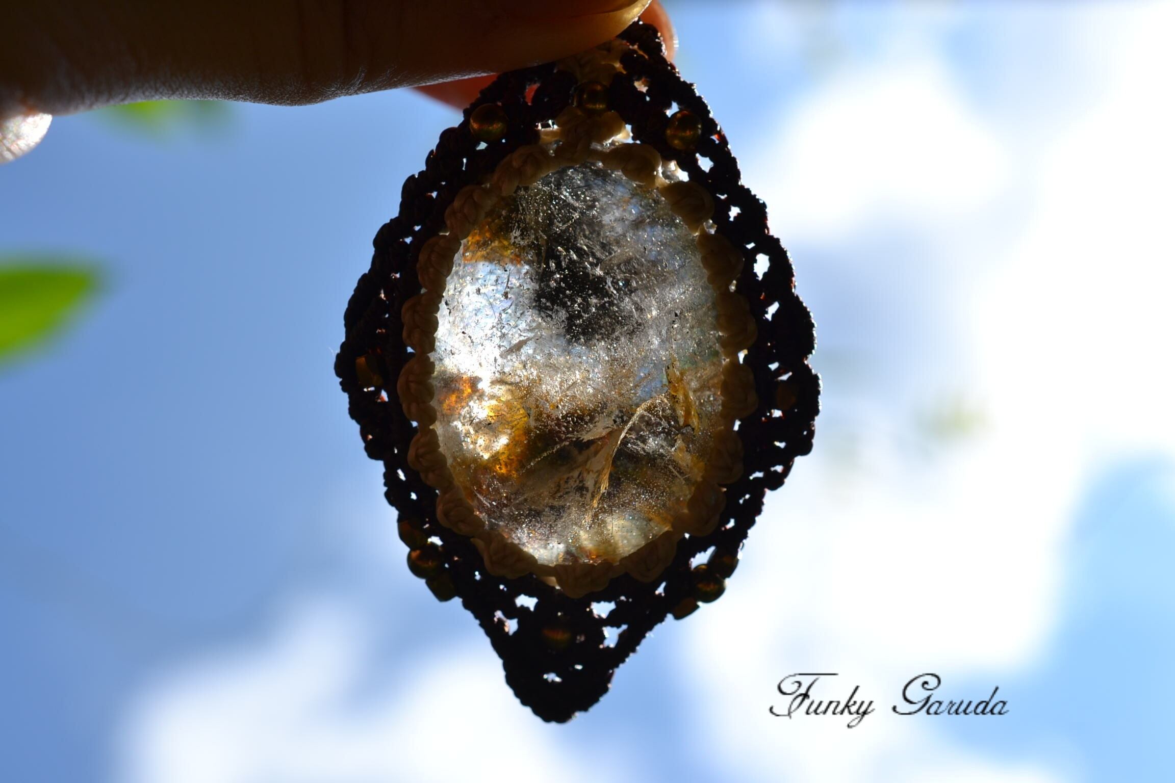 不思議なお庭★ガーデンクォーツマクラメペンダント