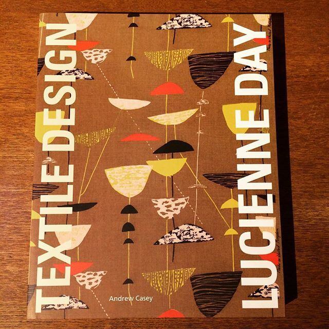 デザインの本「Lucienne Day: Textile Design」 - 画像1