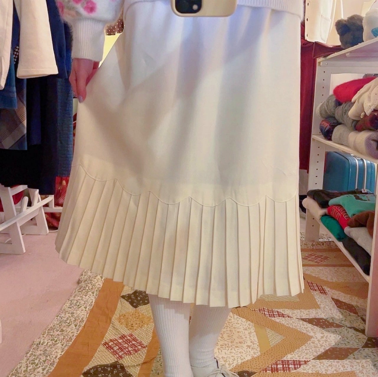 scallop pleats cream wool skirt