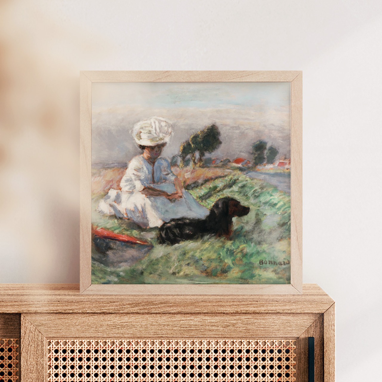 [額縁付き] 犬を連れた女性 ピエール・ボナール アートポスター 323×323mm 額装 天然木 ポスターフレーム 木製 絵画 日本製 お洒落 APFS017 - 1