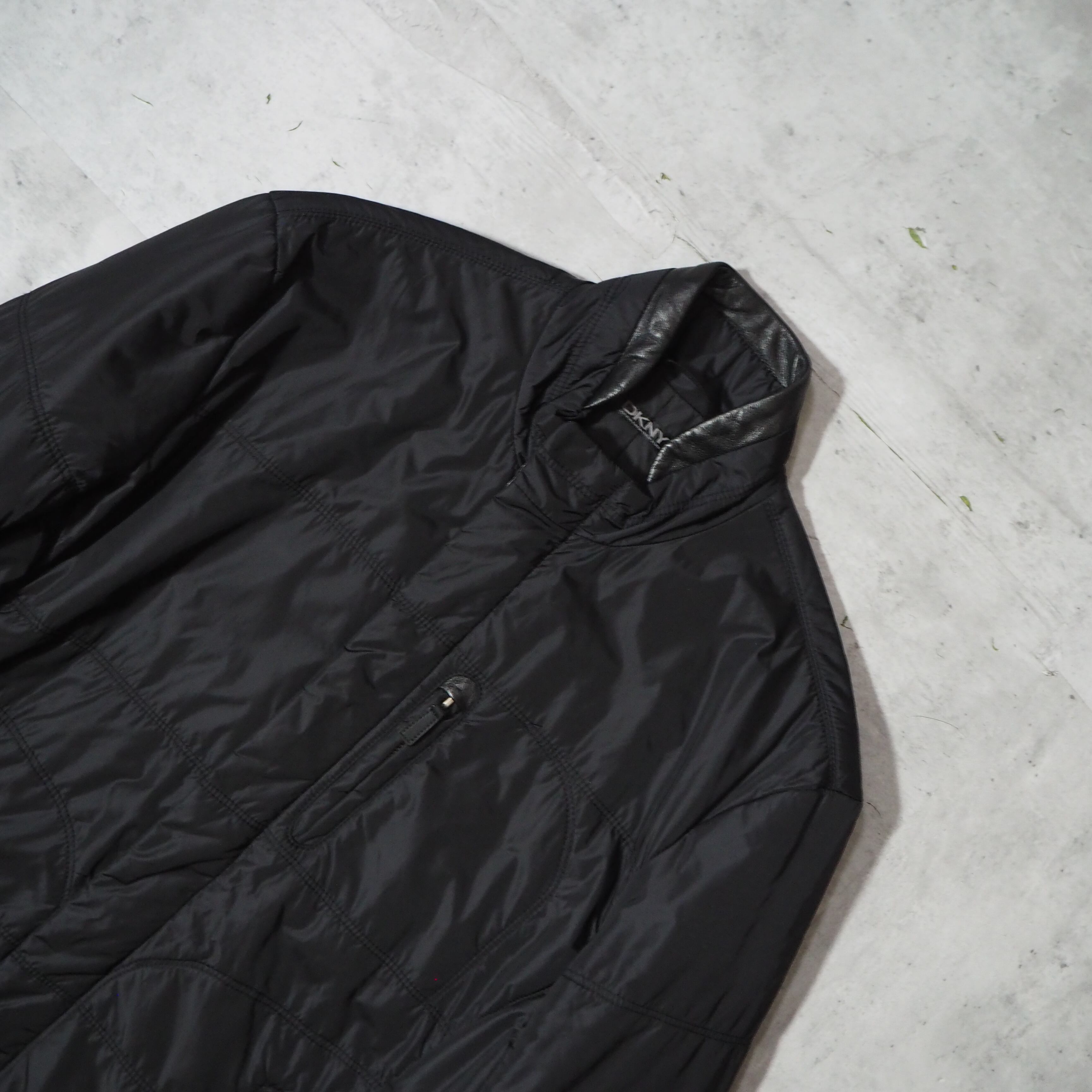 00s “DKNY” black nylon puff jacket 00年代 ダナキャラン パフ