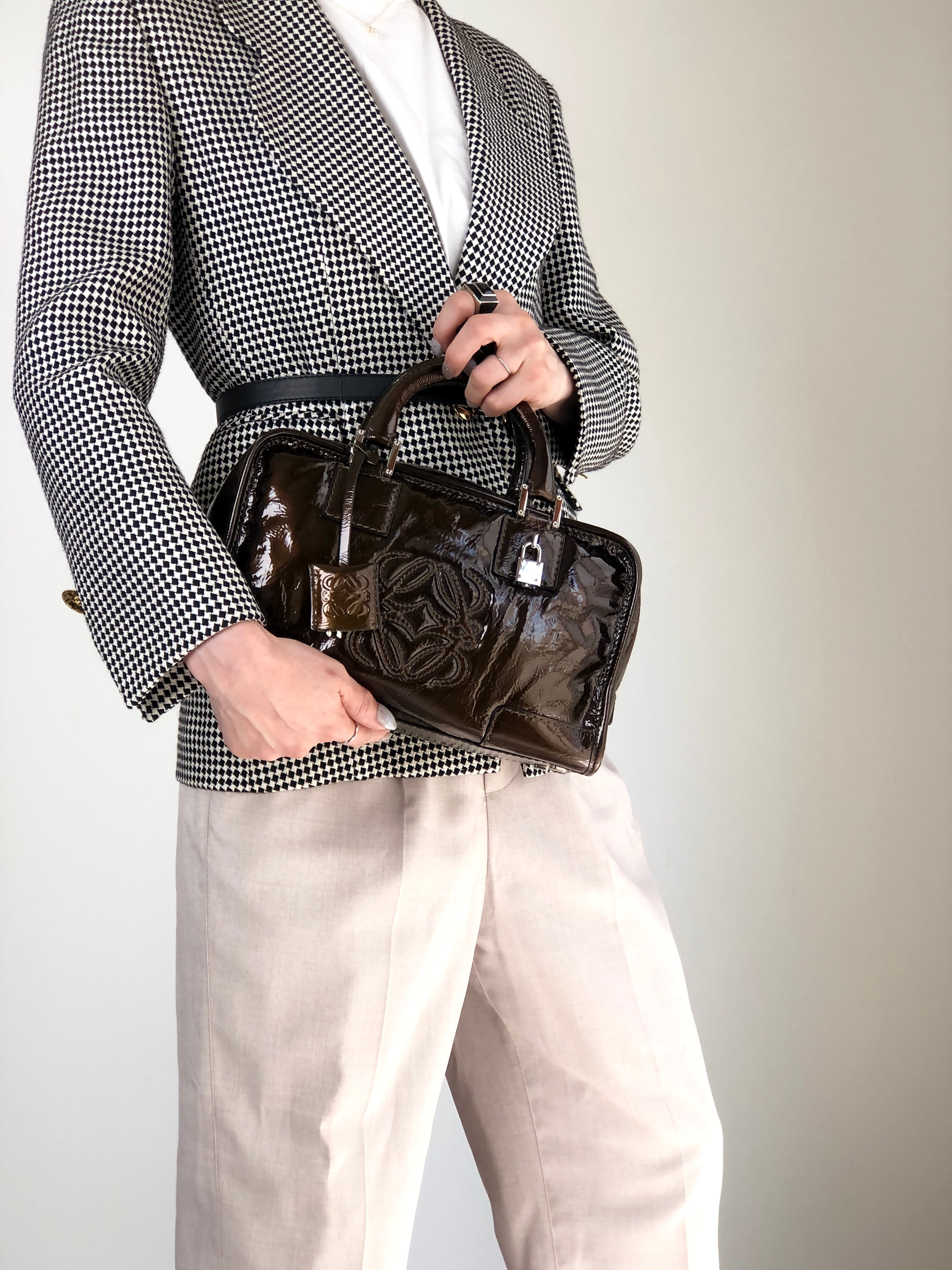 LOEWE ロエベ ハンドバッグ ブラウン アナグラム エナメル アマソナ28 vintage ヴィンテージ オールド j8tjia