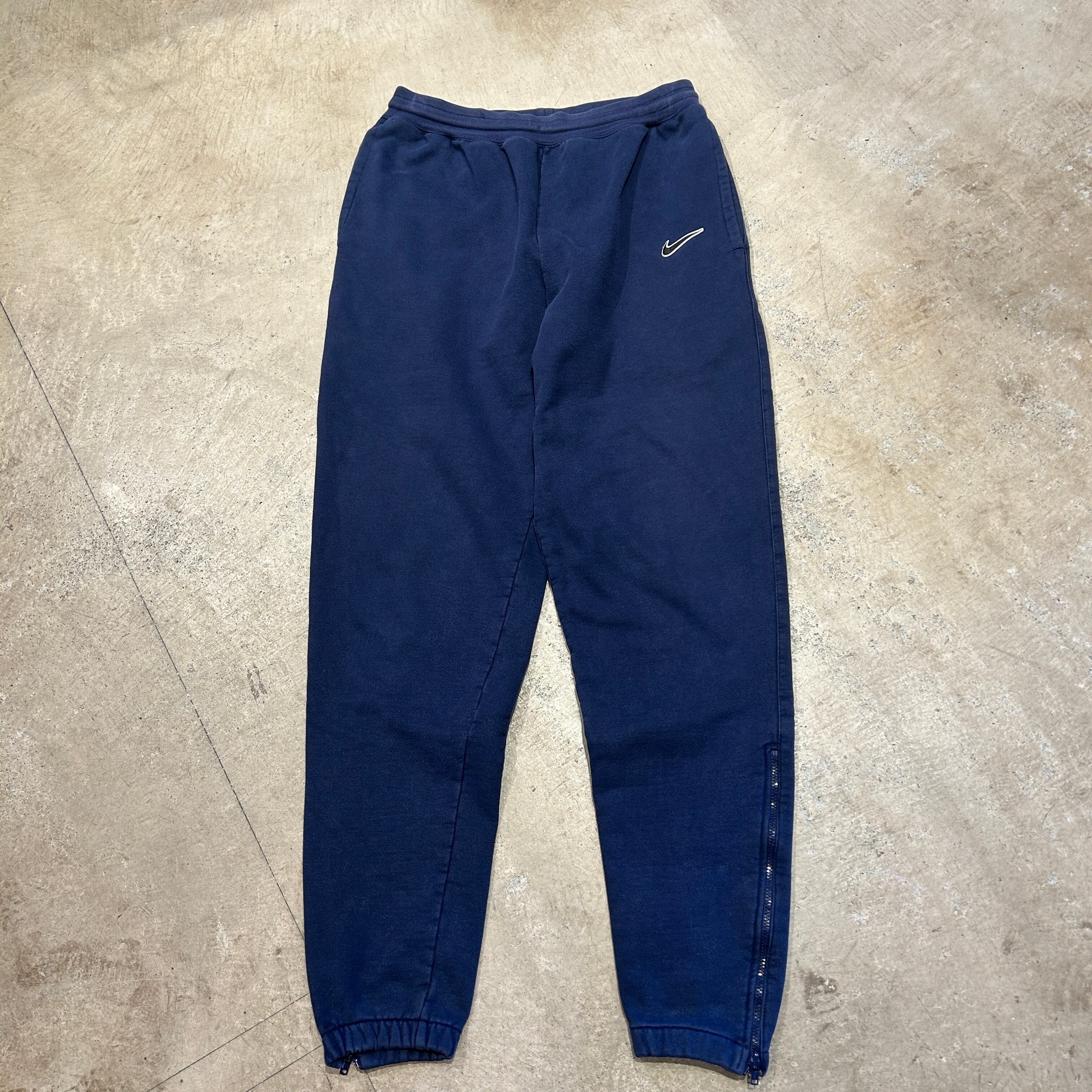 90s 台湾製 NIKE フリースパンツ ネイビー 裾スウォッシュ 90s 台湾製 NIKE フリースパンツ ネイビー 裾スウォッシュ 90s 台湾製