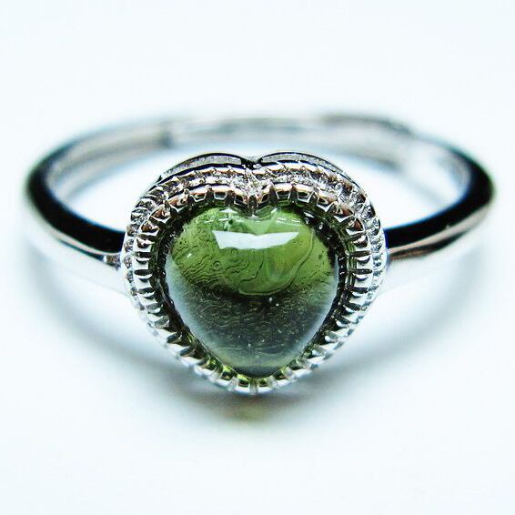 モルダバイト リング 指輪 ハート 13号 フリーサイズ 一点物 メール便可 [M便 1/20] 199-443