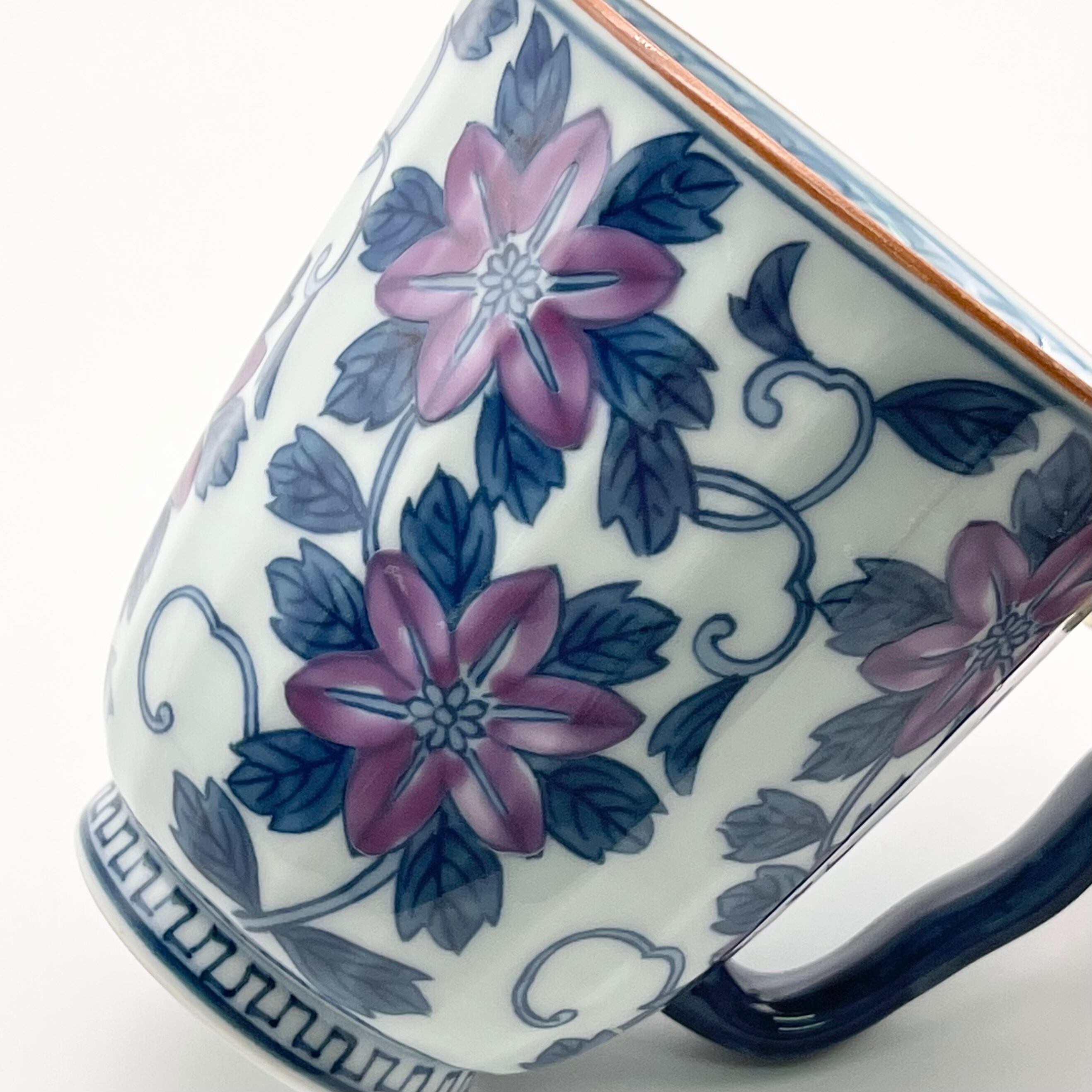 Sale 染錦鉄線花 紫 マグカップ 24to3 西富陶磁器オンラインストア 有田焼 波佐見焼