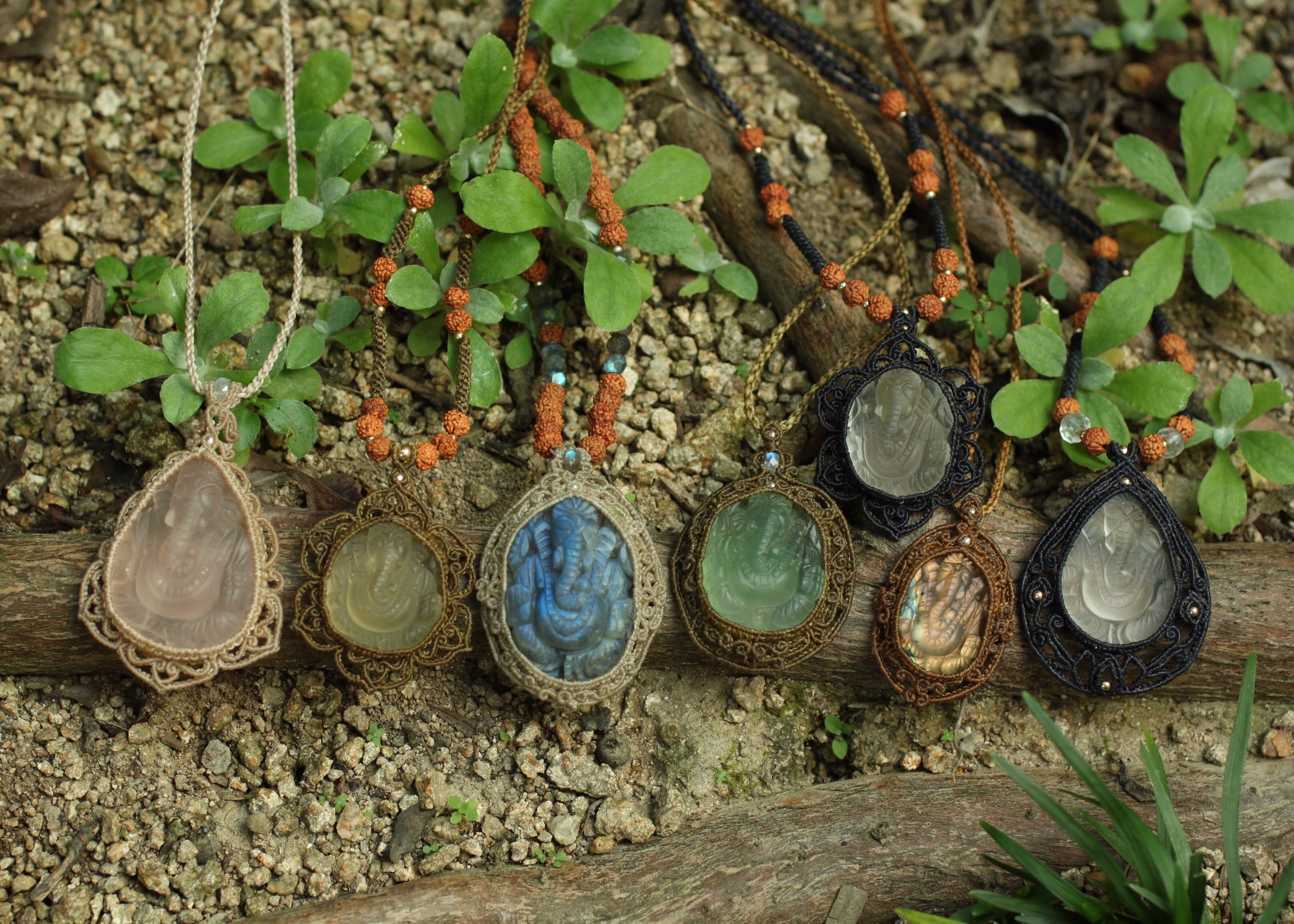 ガネーシャ曼荼羅 ガネーシャ 曼荼羅 ペンダントトップ | Himalayan Organic