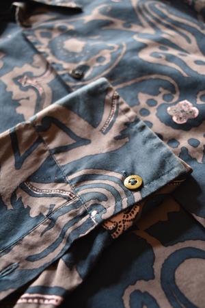“KENZO” 00s Deep blue patterned shirt