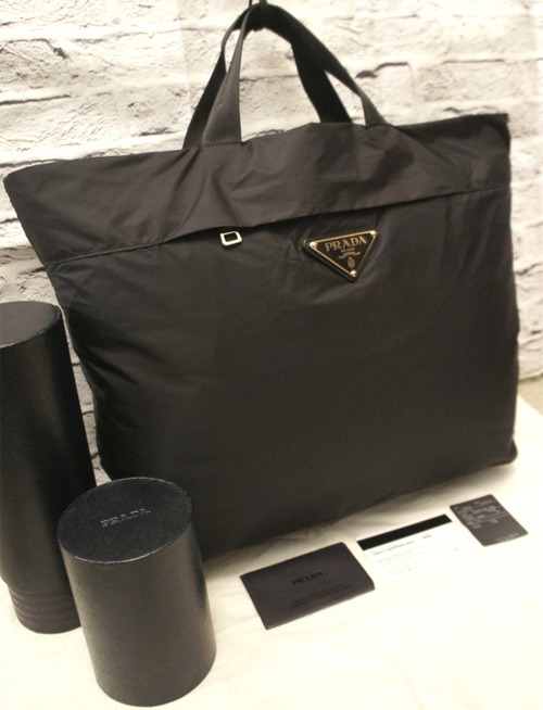 新品同様◆PRADA プラダ UQS SHOPPING A4対応 折りたたみ可 テスートナイロン ショッピングトート バッグ 黒◆ 折りたたみ可能な希少モデル